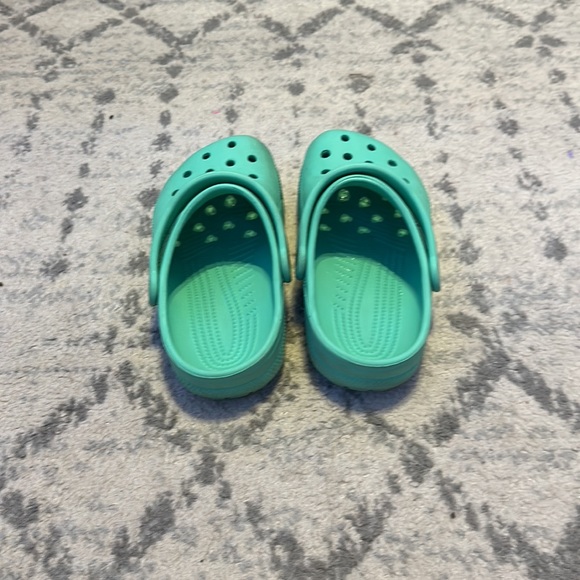COPY - Teal crocs - Picture 3 of 4